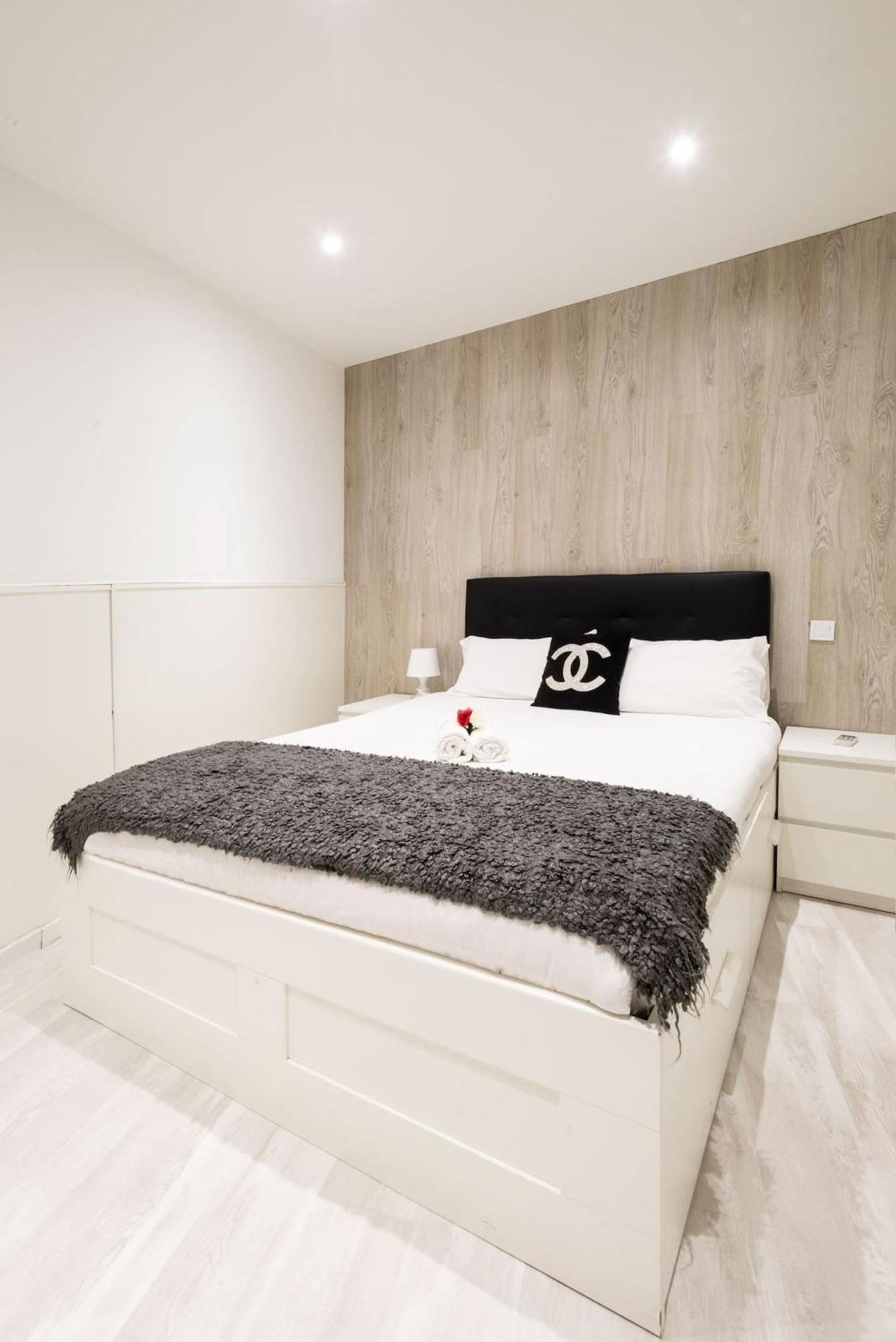 Apartamentos Day Madrid Tribunal Centro Gran Via Sol Εξωτερικό φωτογραφία